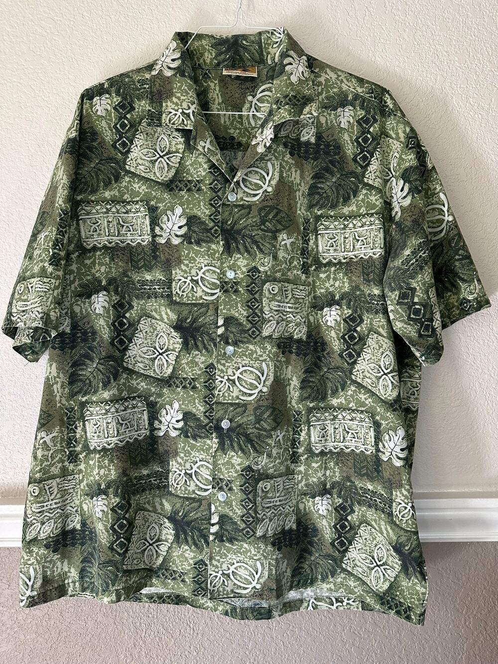 Winnie Fashion Hawaiian Shirt Mens Vintage Made in Hawaii Tribal Tapa Green